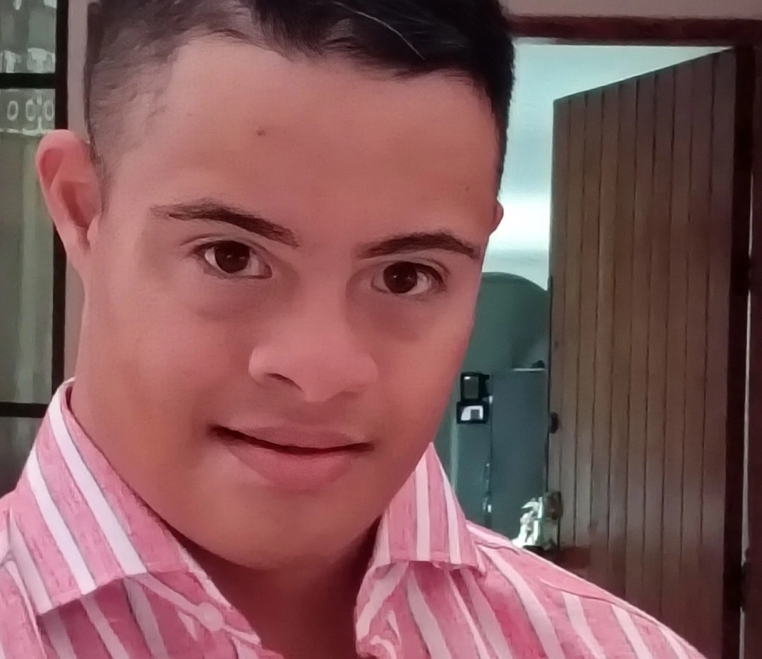 Historia de vida: David Escobar, un joven extraordinario con Síndrome de Down